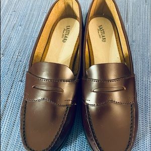 Timeless Eastland Leather Penny Loafers size 7M